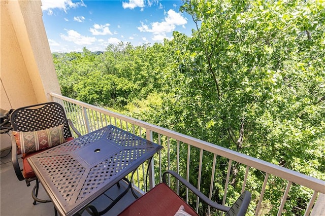 211 Colonial Homes Dr NW Unit 2501, Atlanta, GA 30309 - view of balcony