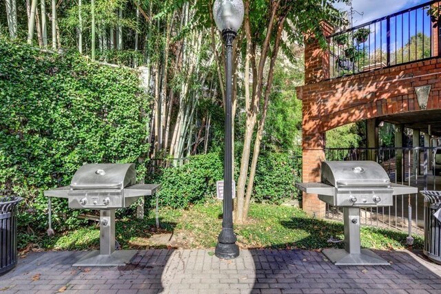 211 Colonial Homes Dr NW Unit 2501, Atlanta, GA 30309 - view of patio / terrace with grilling area