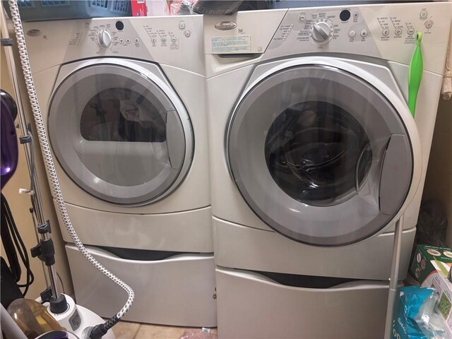 2610 Gadsen Walk, Duluth, GA 30097 - laundry area with laundry area and separate washer and dryer