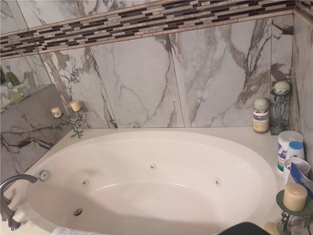 2610 Gadsen Walk, Duluth, GA 30097 - bathroom with a tub with jets
