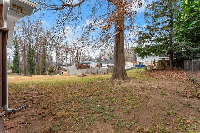 1283 Woodleigh Rd SW, Marietta, GA 30008 - view of yard