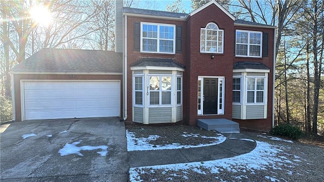 view of front of property featuring a garage