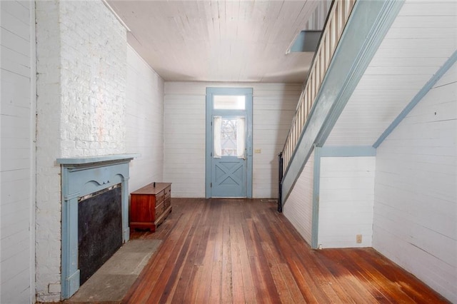 entrance foyer with dark wood-type flooring