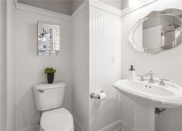 55 Little Barley Ln, Grayson, GA 30017 - bathroom featuring toilet and baseboards