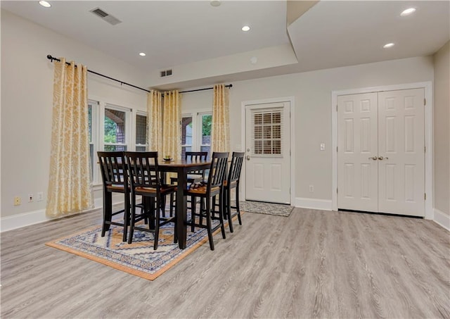 452 Brushstroke Ct SE, Marietta, GA 30067 - dining space with wood finished floors, baseboards, and recessed lighting