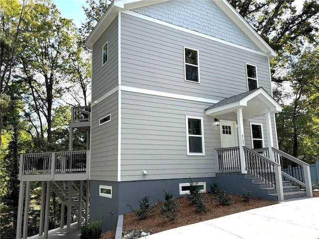 view of front of property