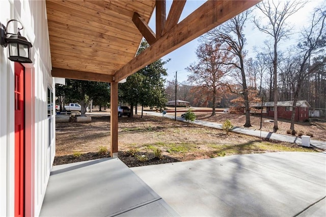 view of yard with a patio area
