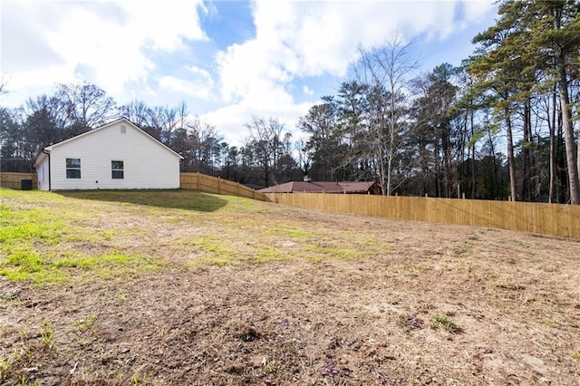 view of yard featuring a fenced backyard
