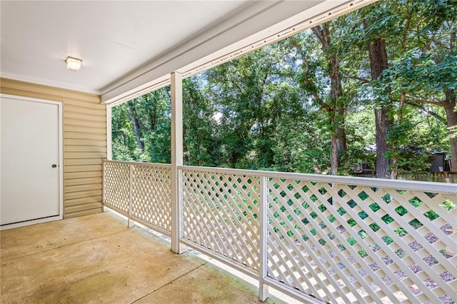 98 Hampshire Ct, Avondale Estates, GA 30002 - view of patio / terrace