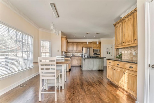 dining space with dark wood-style floors, baseboards, visible vents, and ornamental molding