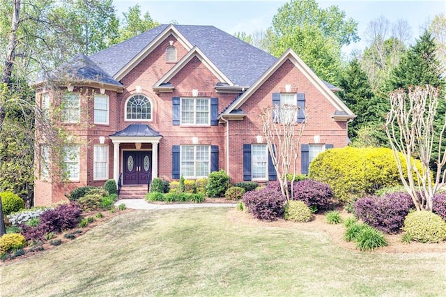 view of front of house featuring a front yard