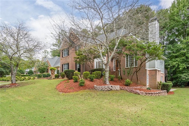 view of front of property with a front yard