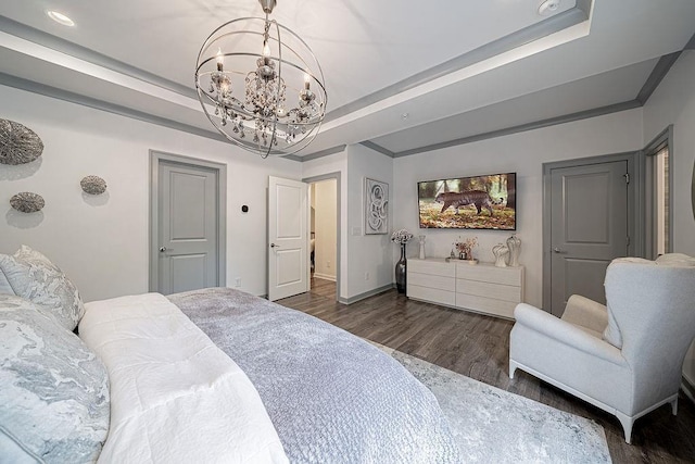 bedroom featuring an inviting chandelier, a tray ceiling, baseboards, and dark wood-style flooring