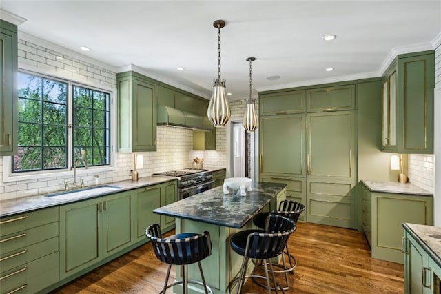 3086 E Pine Valley Rd NW, Atlanta, GA 30305 - kitchen with green cabinetry and a sink