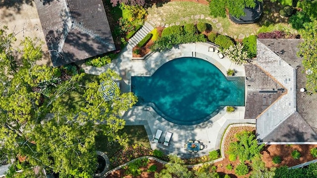 3086 E Pine Valley Rd NW, Atlanta, GA 30305 - view of property's community featuring a pool, a patio, and fence