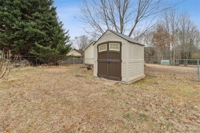 view of outdoor structure with a yard