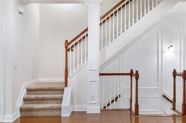 275 Blue Pointe Ct, Suwanee, GA 30024 - corridor with an upstairs landing, attic access, and light colored carpet