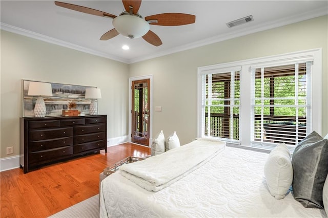 315 Melrose Ave, Decatur, GA 30030 - bedroom with recessed lighting, wood finished floors, baseboards, visible vents, and crown molding