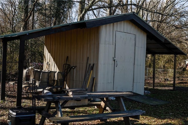 view of outdoor structure