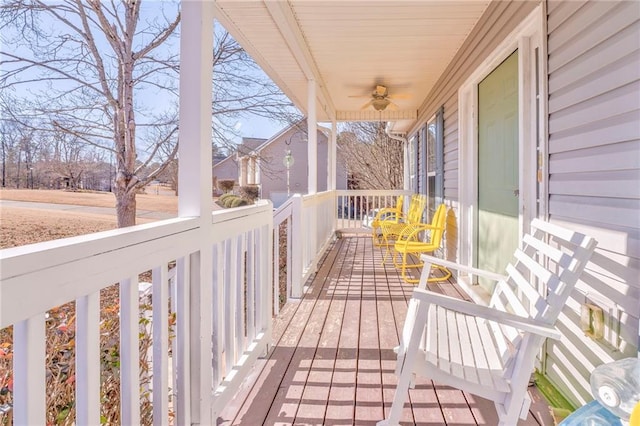 balcony with ceiling fan