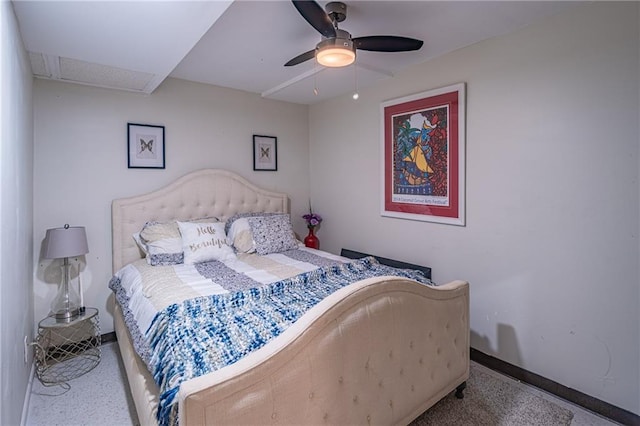 bedroom with ceiling fan