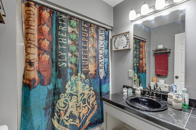 4434 Hidden Oaks Dr, Flowery Branch, GA 30542 - bathroom with vanity