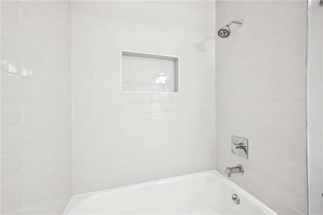 1118 Creekdale Dr, Clarkston, GA 30021 - full bath featuring shower / bath combination