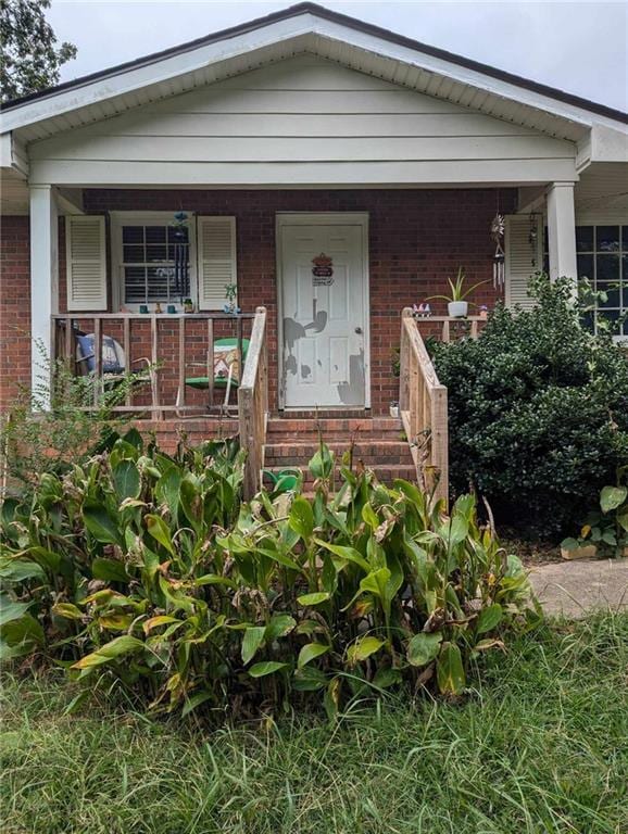 view of front of home with covered porch