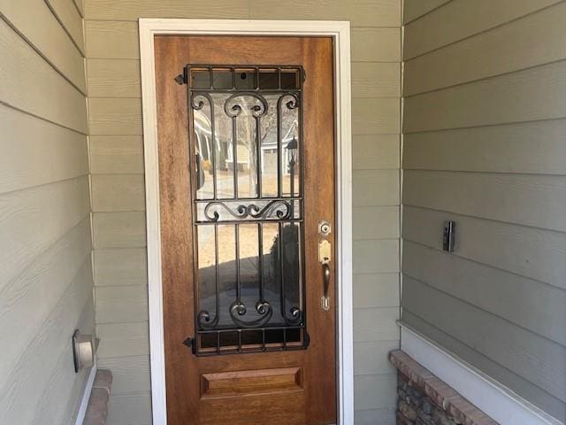 view of doorway to property