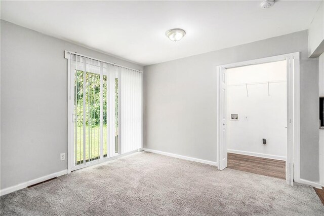 2623 Rex Ave SW, Atlanta, GA 30331 - empty room featuring carpet floors and baseboards