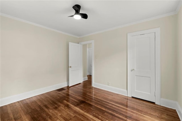 1098 Cascade Cir SW, Atlanta, GA 30311 - empty room with wood finished floors, baseboards, crown molding, and ceiling fan