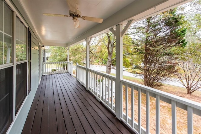 deck with ceiling fan