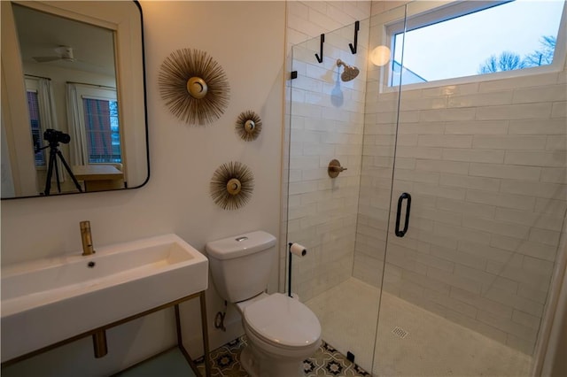1122 Rice St NW, Atlanta, GA 30318 - full bath featuring a stall shower and toilet