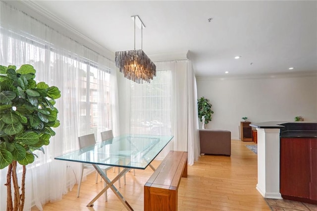 200 Renaissance Pkwy NE Unit 219, Atlanta, GA 30308 - dining area with a chandelier, crown molding, light wood-type flooring, and recessed lighting