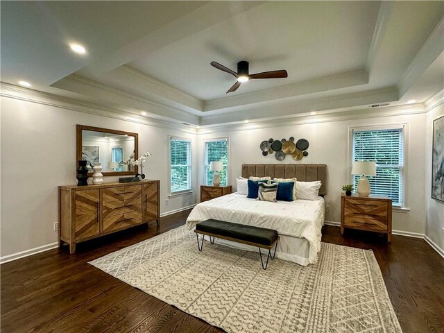 365 Morning Dew Cir, Roswell, GA 30075 - living room with wood finished floors, a chandelier, and plenty of natural light