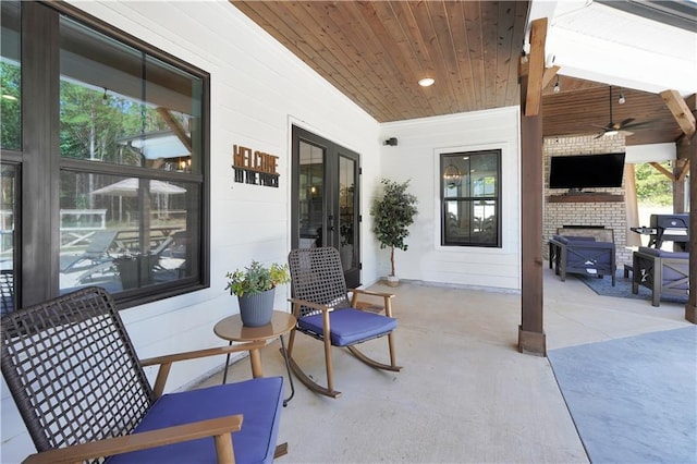 view of patio / terrace with ceiling fan