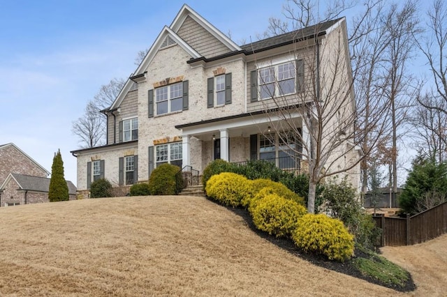 view of front of property with a front yard