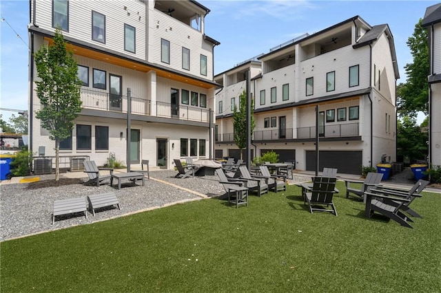 2347 Hosea L Williams Dr NE Unit 11, Atlanta, GA 30317 - back of property featuring a lawn