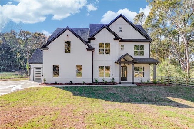 view of front of home with a front yard