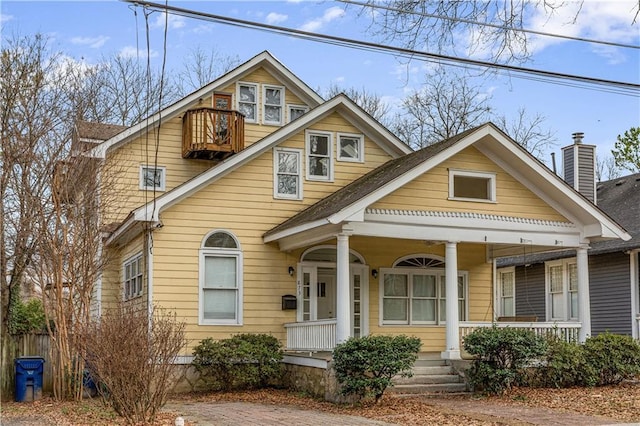 view of front facade featuring covered porch