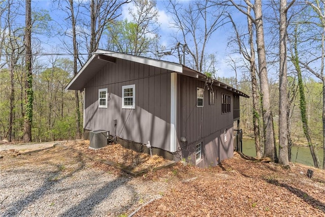 exterior space with an outbuilding