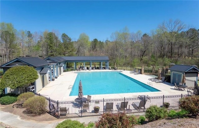 4842 Registry Dr NW, Kennesaw, GA 30152 - community pool with fence and a patio area