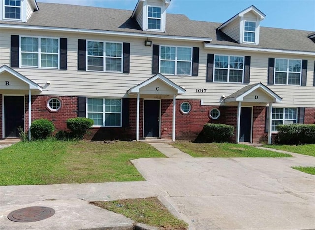 1017 Wheel House Ln Unit C, Monroe, GA 30655 - multi unit property with a front lawn and brick siding