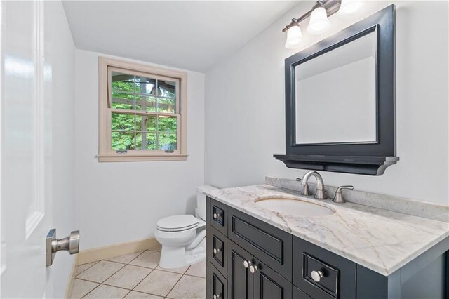 870 Richmond Hill Dr, Marietta, GA 30068 - bathroom with tile patterned flooring, toilet, vanity, and baseboards