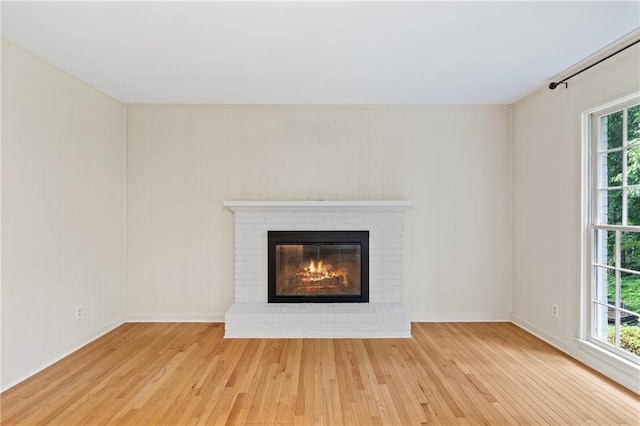 870 Richmond Hill Dr, Marietta, GA 30068 - detailed view of wood finished floors, a fireplace, and baseboards