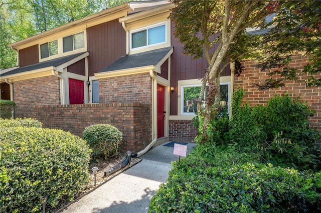 31 Country Place Ct, Alpharetta, GA 30005 - view of front of home with brick siding