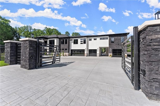 1336 Azalea Dr, Lawrenceville, GA 30043 - view of gate