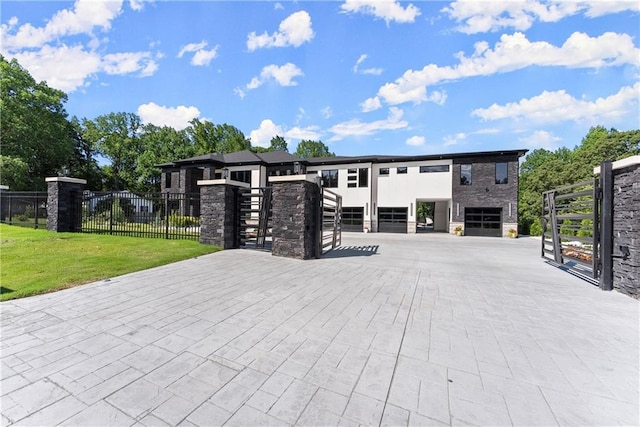 1336 Azalea Dr, Lawrenceville, GA 30043 - view of community featuring a gate