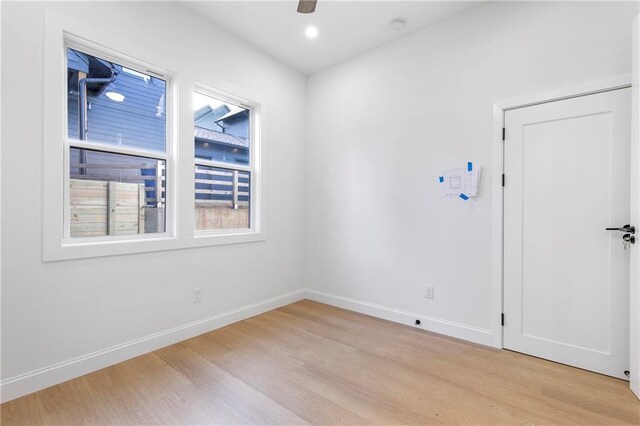 1247 Bridges Ave SW Unit B, Atlanta, GA 30310 - empty room with light wood-style floors, baseboards, ceiling fan, a smoke detector, and recessed lighting