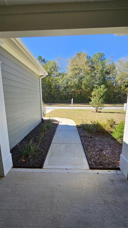 view of yard with a patio area